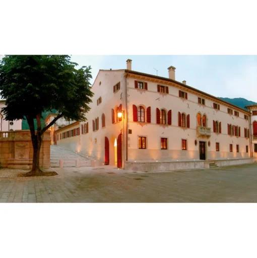 Castel Brando - Living in Court - 4 Days 3 Nights - Avvenice