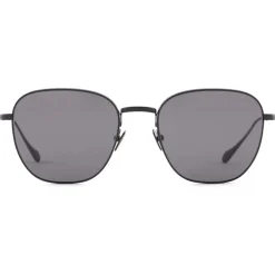 Giorgio Armani - Classic Sunglasses - Black - Sunglasses - Giorgio Armani Eyewear - Avvenice