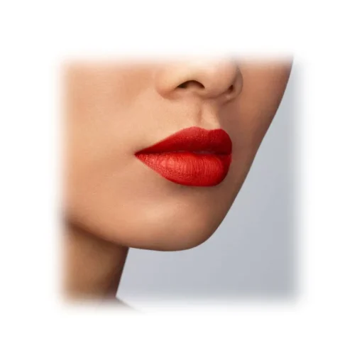 Giorgio Armani - Lip Magnet Liquid Lipstick - Long Lasting Matte Liquid Lipstick  in a Sophisticated Range of Reds - Avvenice