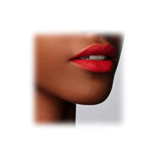 Giorgio Armani - Lip Magnet Liquid Lipstick - Long Lasting Liquid Lipstick with Extremely Light Finish Mat - Luxury - Avvenice