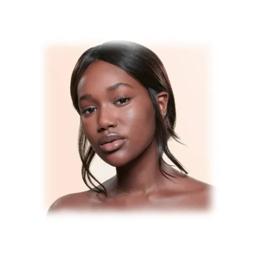 Giorgio Armani - Luminous Silk Foundation - Award Nominee Armani’s Iconic Lightweight Foundation - Luxury - Avvenice