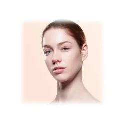 Giorgio Armani - Luminous Silk Foundation - Award Nominee Armani’s Iconic Lightweight Foundation - Luxury - Avvenice