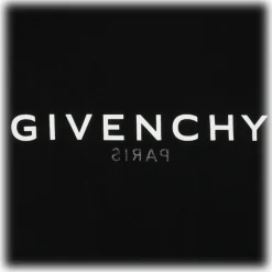 Givenchy - Black Logo Print T-Shirt - Givenchy Exclusive Luxury Collection - Avvenice