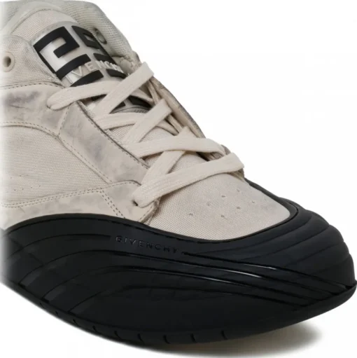 Givenchy - White Skate Sneakers - Givenchy Exclusive Luxury Collection - Avvenice