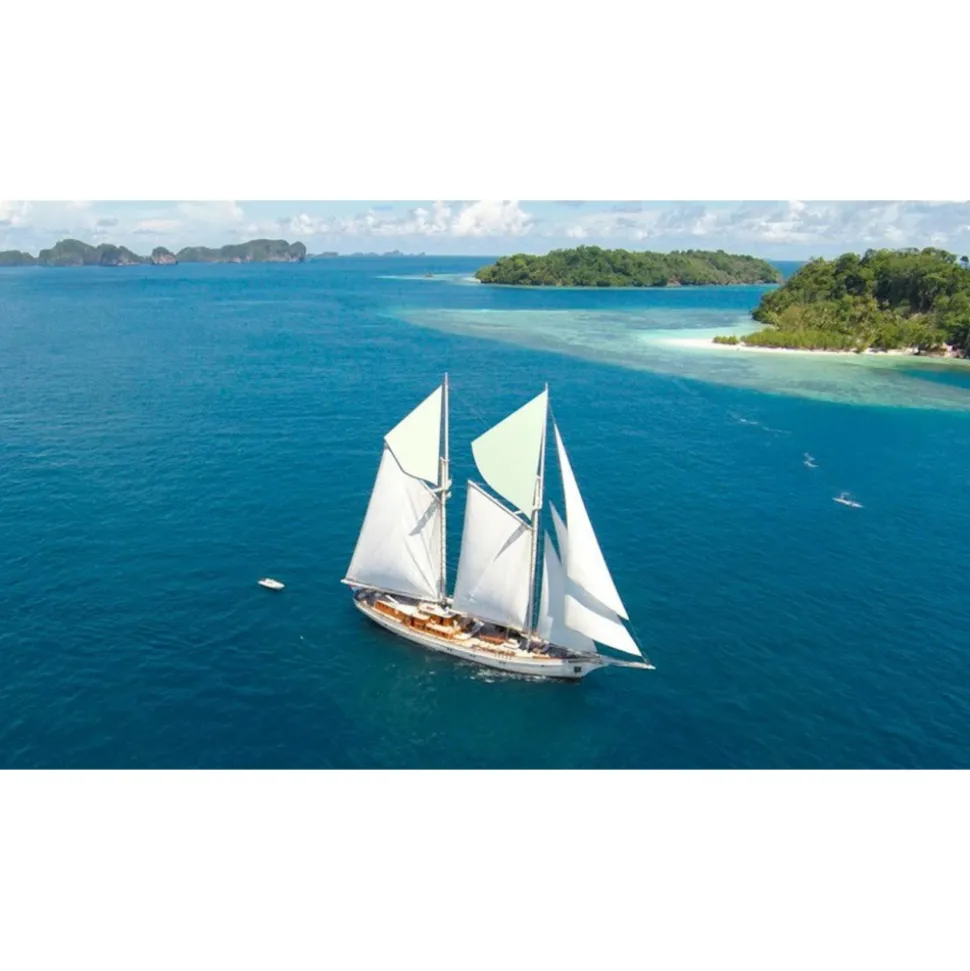 JupitAir Yachting Monaco - Mutiara Laut - Oostenbrugge - 46 m - Private Exclusive Luxury Yacht - Avvenice