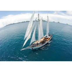 JupitAir Yachting Monaco - Mutiara Laut - Oostenbrugge - 46 m - Private Exclusive Luxury Yacht - Avvenice