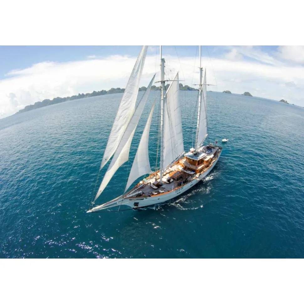 JupitAir Yachting Monaco - Mutiara Laut - Oostenbrugge - 46 m - Private Exclusive Luxury Yacht - Avvenice