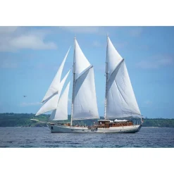 JupitAir Yachting Monaco - Mutiara Laut - Oostenbrugge - 46 m - Private Exclusive Luxury Yacht - Avvenice