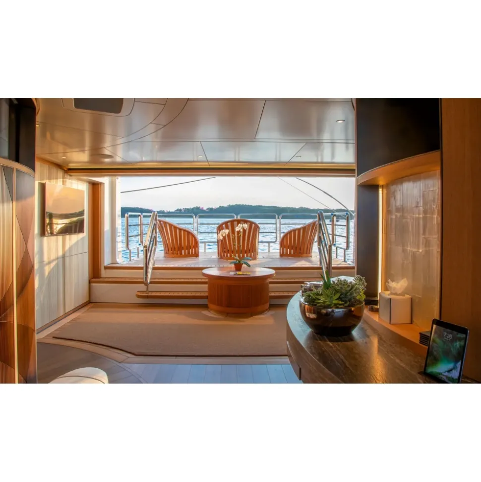 JupitAir Yachting Monaco - Lunasea - Feadship - 73 m - Private Exclusive Luxury Yacht - Avvenice