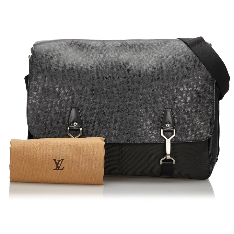 Louis Vuitton Vintage - Antigua Besace PM Bag - Brown Beige - Taiga Leather and Leather Handbag - Luxury High Quality - Avvenice