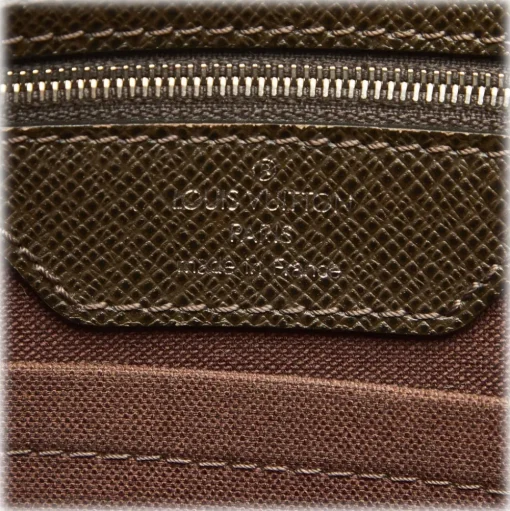 Louis Vuitton Vintage - Taiga Alexei - Dark Brown - Taiga Leather Crossbody Bag - Luxury High Quality - Avvenice