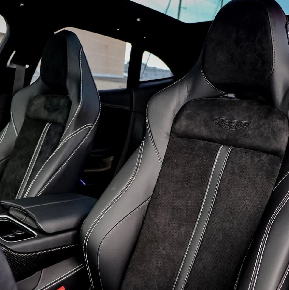 Monte Carlo Travel 1985 - Aston Martin DBX707 - Supercar - Monte-Carlo - Cannes - Exclusive Luxury - Avvenice