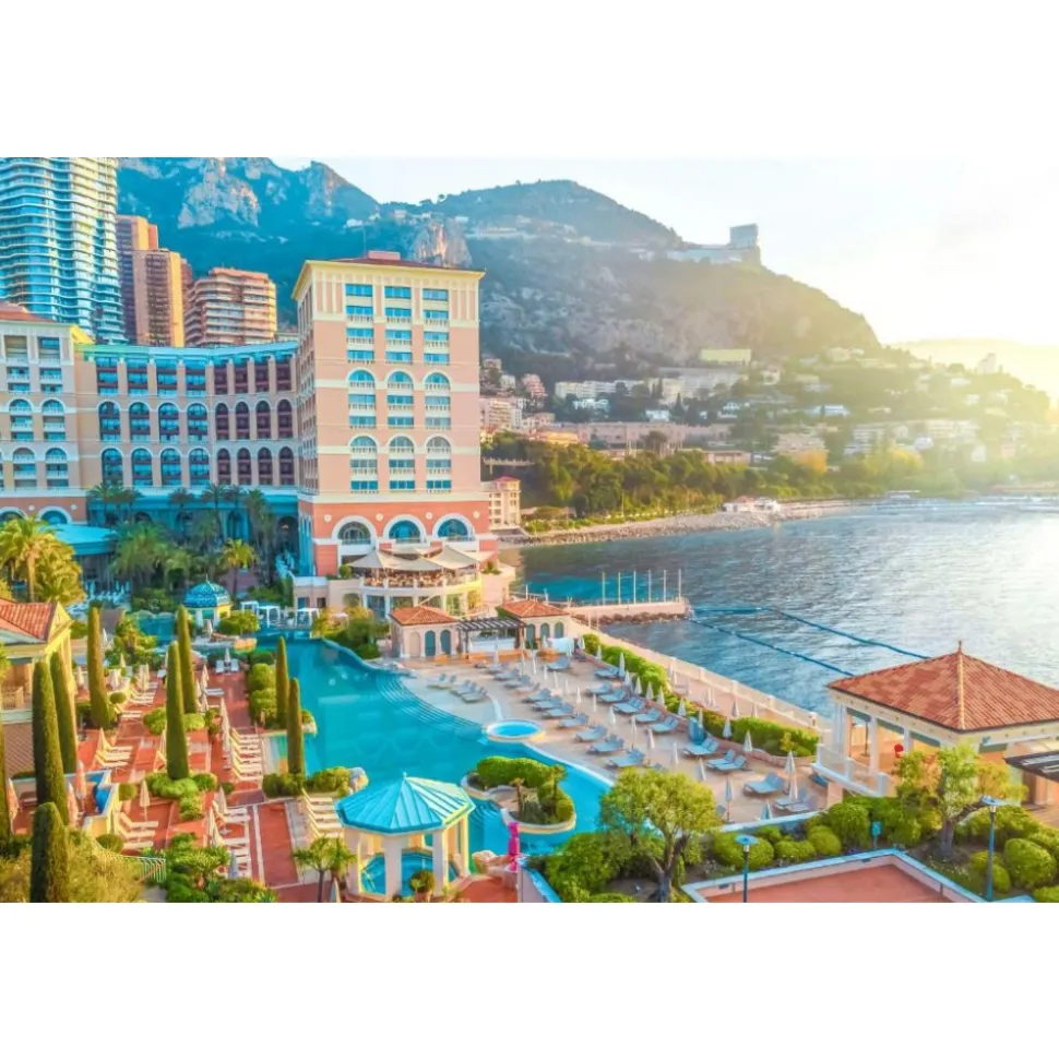 Monte Carlo Travel 1985 - Aston Martin DBX707 - Supercar - Monte-Carlo - Cannes - Exclusive Luxury - Avvenice