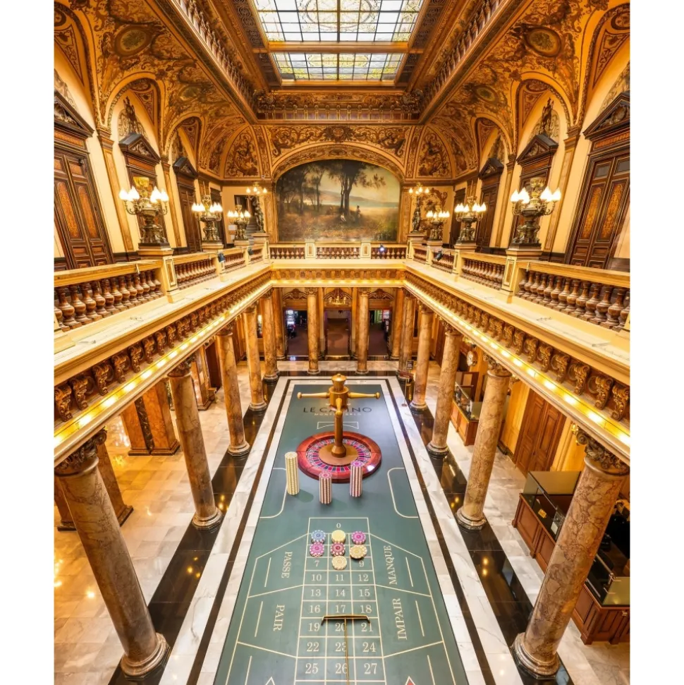 Monte Carlo Travel 1985 - Aston Martin DBX707 - Supercar - Monte-Carlo - Cannes - Exclusive Luxury - Avvenice