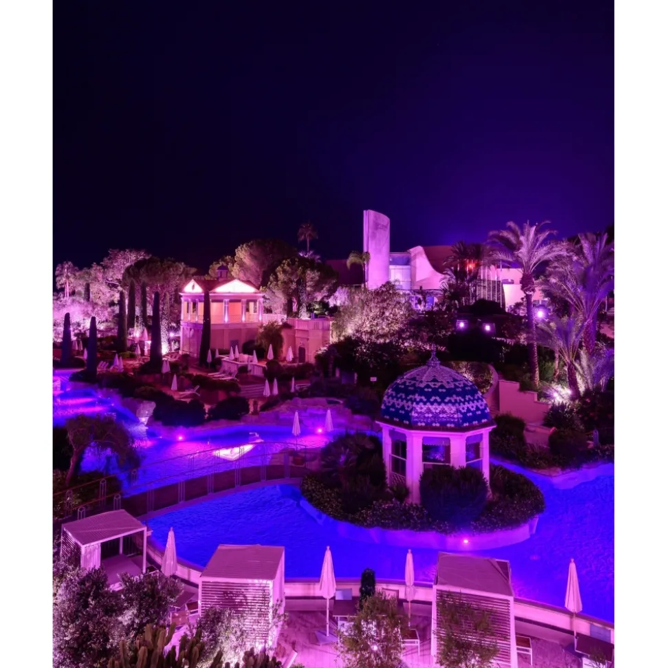 Monte Carlo Travel 1985 - Aston Martin DBX707 - Supercar - Monte-Carlo - Cannes - Exclusive Luxury - Avvenice