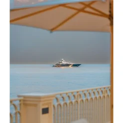 Monte Carlo Travel 1985 - Aston Martin DBX707 - Supercar - Monte-Carlo - Cannes - Exclusive Luxury - Avvenice