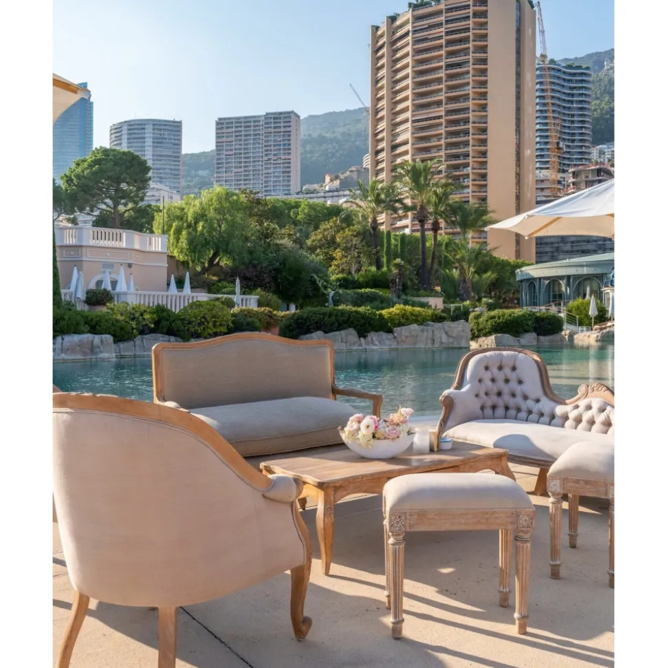 Monte Carlo Travel 1985 - Aston Martin DBX707 - Supercar - Monte-Carlo - Cannes - Exclusive Luxury - Avvenice