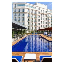 Monte Carlo Travel 1985 - Aston Martin DBX707 - Supercar - Monte-Carlo - Cannes - Exclusive Luxury - Avvenice