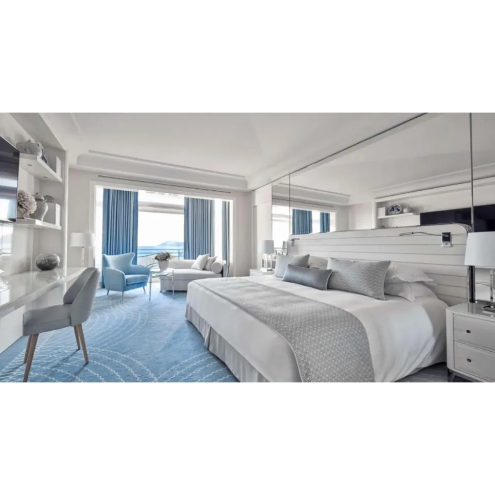 Monte Carlo Travel 1985 - Aston Martin DBX707 - Supercar - Monte-Carlo - Cannes - Exclusive Luxury - Avvenice