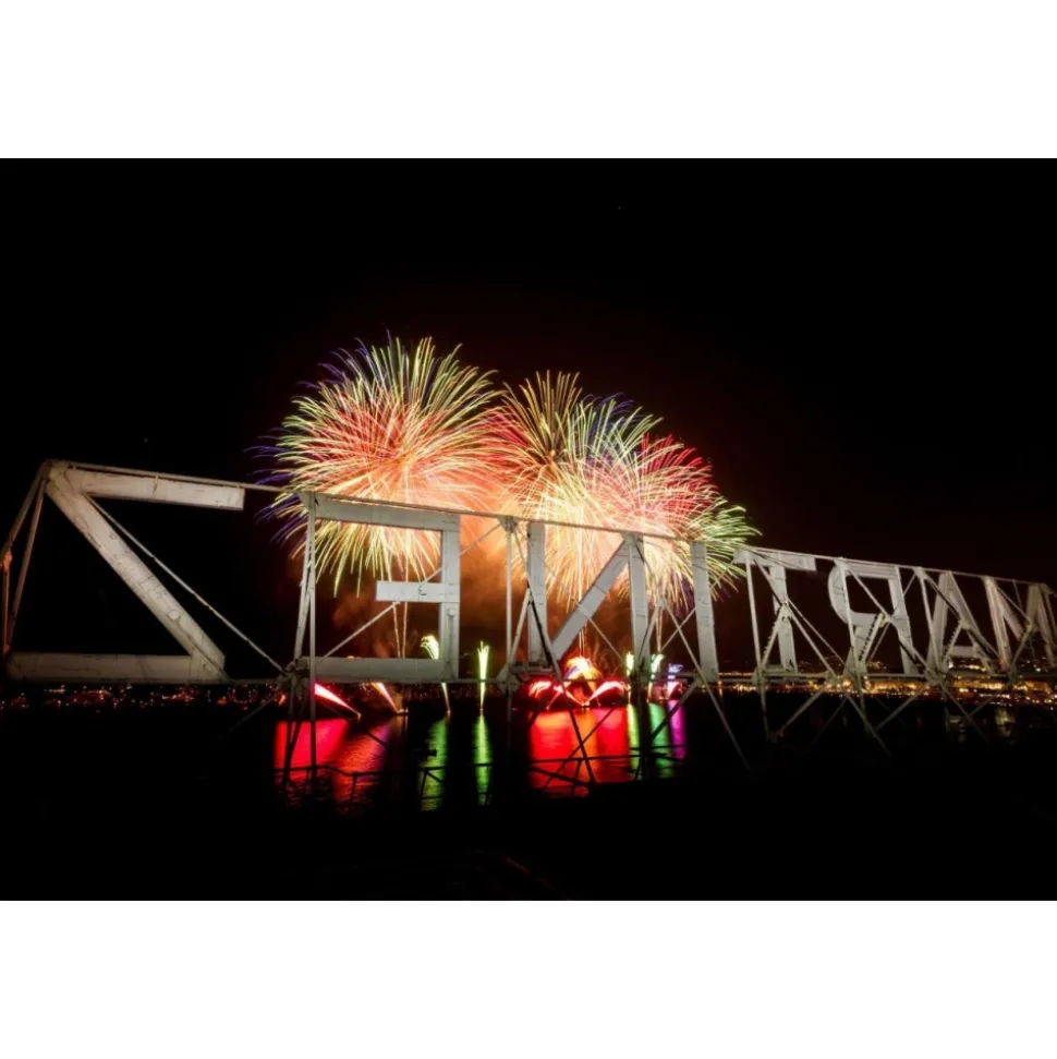 Monte Carlo Travel 1985 - Aston Martin DBX707 - Supercar - Monte-Carlo - Cannes - Exclusive Luxury - Avvenice