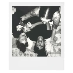 Polaroid Originals - B&W Film for i-Type - Classic White Frame - Film for Polaroid Originals i-Type Cameras - OneStep 2 - Avvenice