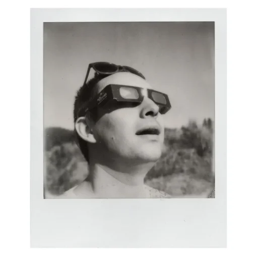 Polaroid Originals - B&W Film for SX-70 - Classic White Frame - Film for Polaroid Originals SX-70 Cameras - Avvenice