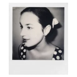 Polaroid Originals - B&W Film for 600 - Classic White Frame - Film for Polaroid Originals 600 Cameras - OneStep 2 - Avvenice