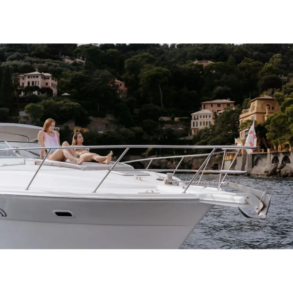 Portofino Cesare Charter - Sins III - Riviera 400 Offshore - 6 Pax - Private Exclusive Luxury Yacht - Portofino Italy - Avvenice