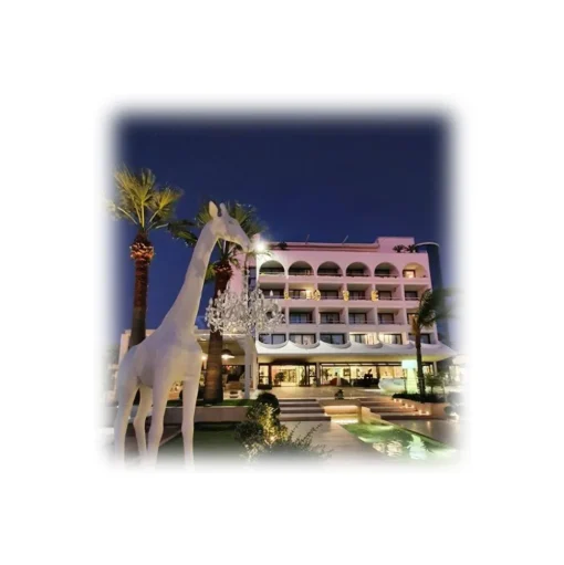 Qeeboo - Giraffe in Love Outdoor - White - Qeeboo Chandelier by Marcantonio - Lighting - Home - Avvenice