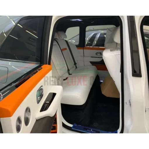 Rent Luxe Car - Rolls-Royce Cullinan - Exclusive Luxury Rent - Avvenice