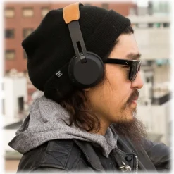 Skullcandy - Grind - Black / Tan - Bluetooth Wireless On-Ear Headphones with Microphone, Supreme Sound and Powerful Bass - Avvenice