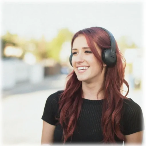 Skullcandy - Uproar - White / Gray - Bluetooth Wireless On-Ear Headphones with Microphone, Supreme Sound and Powerful Bass - Avvenice
