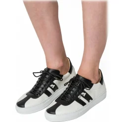 Suèi - Sneakers in Black&white With Gorilla Ribbon - Handmade in Italy - Luxury Exclusive Collection - Avvenice