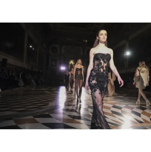 The Venice Debutant Grand Ball - Royal Ticket - Venice - Grand Ball - Teatro La Fenice - Exclusive Luxury Event - Avvenice