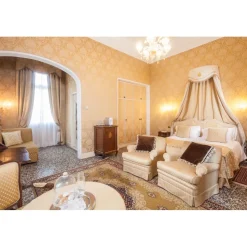 Villa Condulmer - Infinite Exclusive Luxury & Golf - Executive Suite - 6 Days 5 Nights - Venice - Villa - Veneto Italy - Avvenice