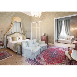 Villa Condulmer - Italian Lifestyle - Executive Suite - 3 Days 2 Nights - Venice - Villa - Veneto Italy - Avvenice