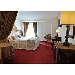 Villa Condulmer - Italian Lifestyle - Executive Suite - 3 Days 2 Nights - Venice - Villa - Veneto Italy - Avvenice