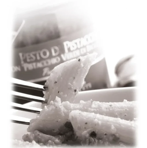 Vincente Delicacies - Sicilian Almond Pesto - Artisan Gourmet Pesto - 90 g - Avvenice
