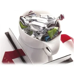 Vincente Delicacies - Soft Pistachio Nougat Candies and Covered with Fine White Chocolate - Glamour - Ninféa Gift Box - Avvenice