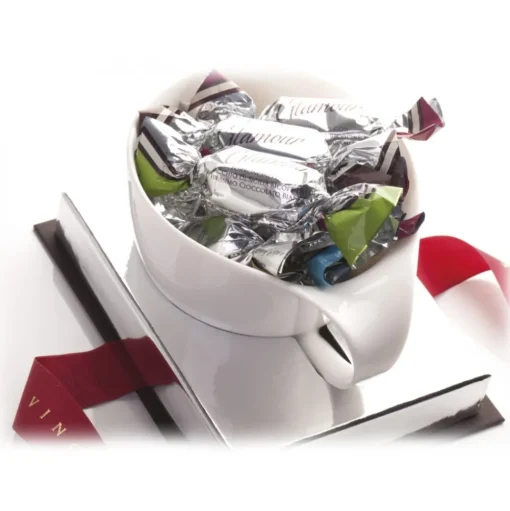 Vincente Delicacies - Soft Pistachio Nougat Candies and Covered with Fine White Chocolate - Glamour - Ninféa Gift Box - Avvenice