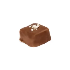 Vincente Delicacies - Soft Nougat Pieces with Sicilian Almond and Coated with Pure Milk Chocolate - Baroque - Avvenice