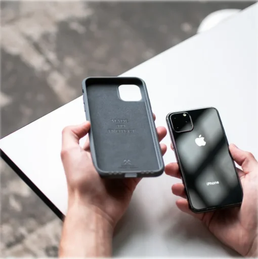 Woodcessories - Eco Bumper - Stone Cover - Canyon Red - iPhone 11 Pro Max - Real Stone Cover - Eco Case - Bumper Collection - Avvenice