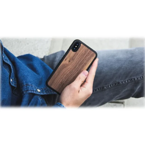 Woodcessories - Eco Bumper - Walnut Cover - Black - iPhone XR - Wooden Cover - Eco Case - Bumper Collection - Avvenice