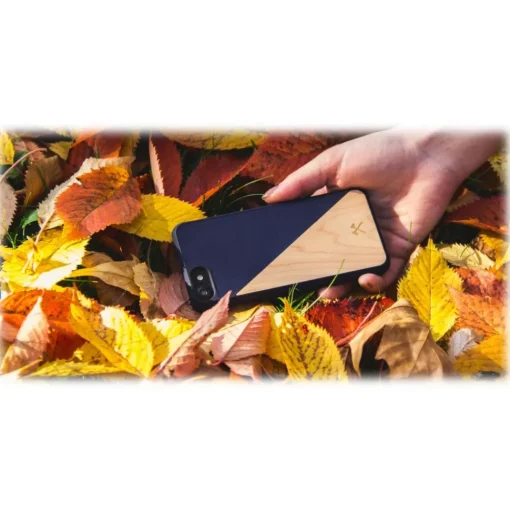 Woodcessories - Eco Split - Cherry Cover - Green - iPhone 8 / 7 - Wooden Cover - Eco Case - Split Collection - Avvenice