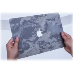 Woodcessories - Real Stone MacBook Cover - Volcano Black - MacBook 15 Pro Touchbar - Eco Skin Stone - Apple Logo - Avvenice