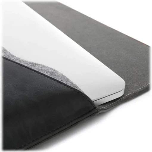 Woodcessories - Walnut / Black Leather / MacBook Bag - MacBook 15 Pro - Eco Pouch Case - Wooden MacBook Bag - Avvenice