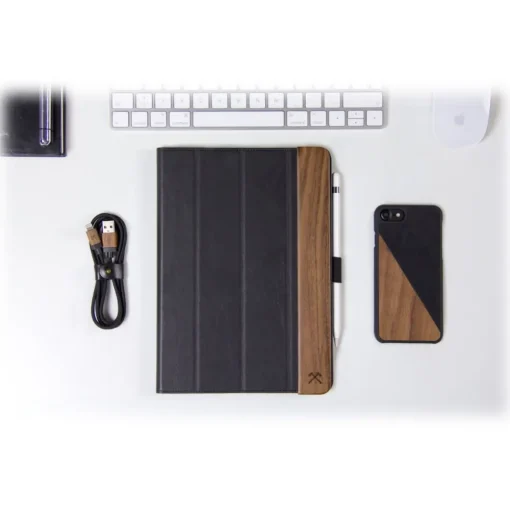 Woodcessories - Walnut and Leather Hard Cover - iPad Pro 12.9 - Flip Case - Eco Flip Leather and Wood - Avvenice